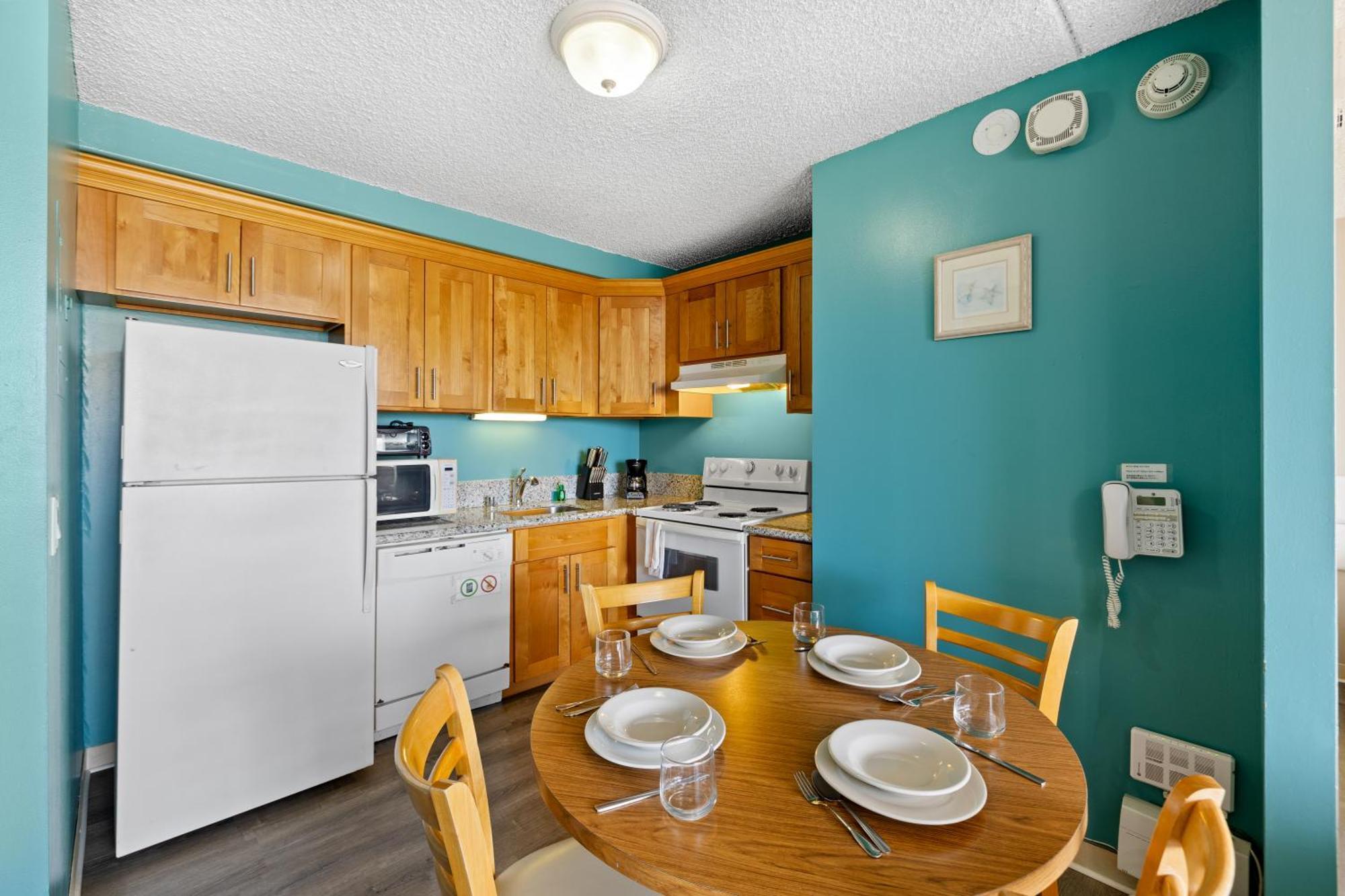 Royal Kuhio 1702 - Spacious With Stunning Mountain Views In The Heart Of Waikiki!
